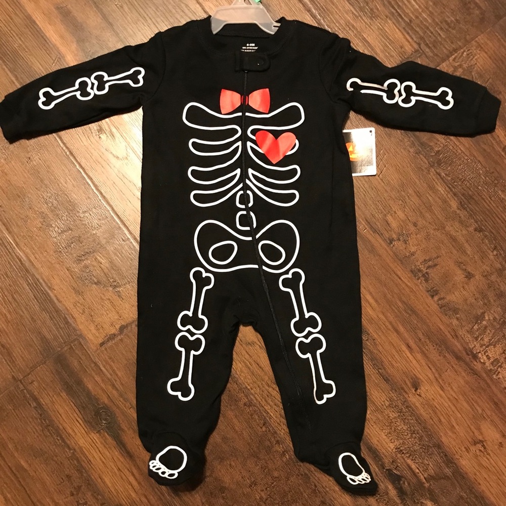NWT Kids Halloween Skeleton Sleepware - Picture 1 of 1